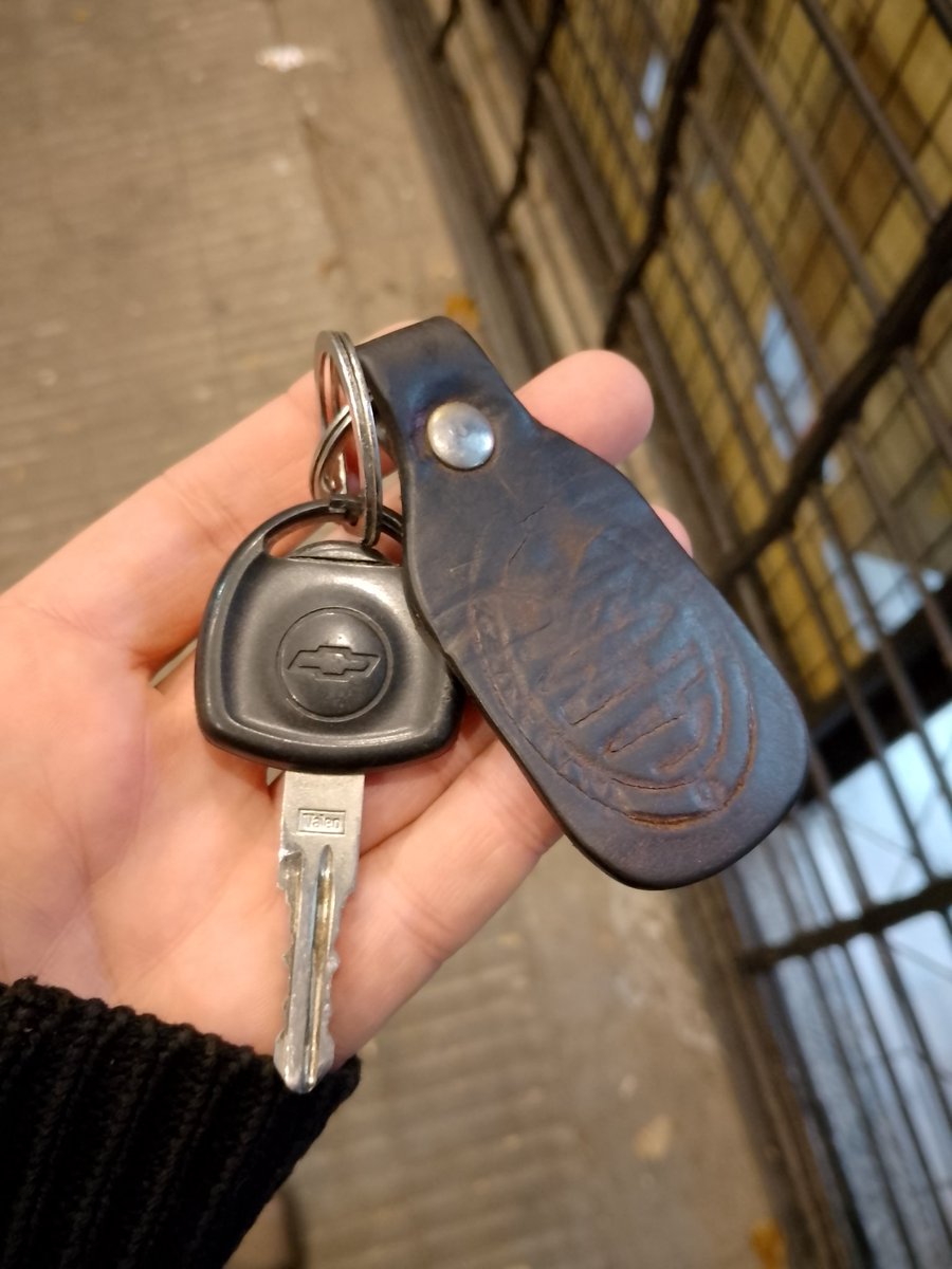 maxxilo's tweet image. Encontradas en Ovidio Lagos al 3000
Están en el MiniMarket de Lagos y Curie 
@TransitoRosOk @Rosariociudadok 
@emergenciasAR 
X es servicio 
Salud