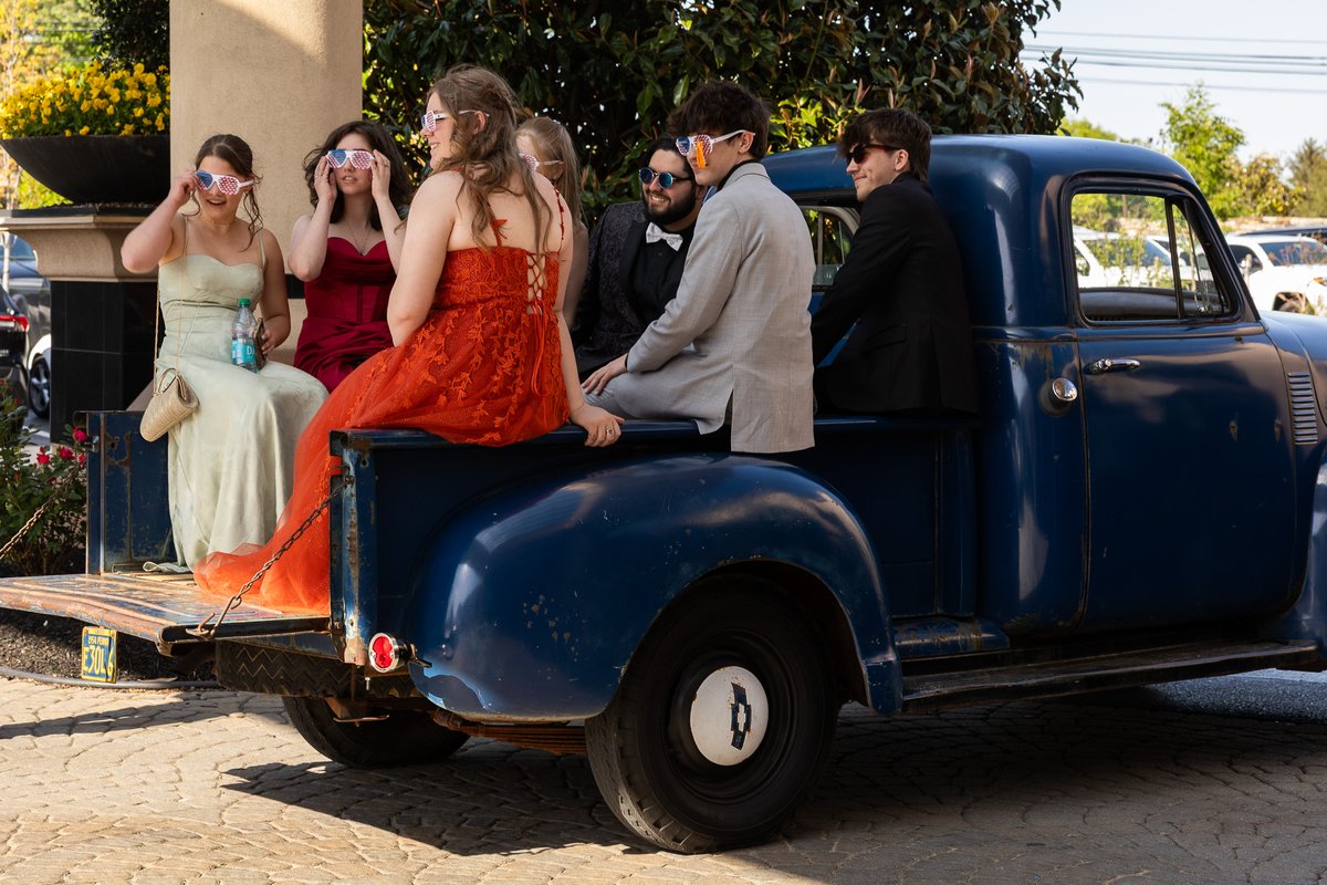 Joe Hermitt (@joehermitt) on Twitter photo Hempfield High School prom: See 55 photos from Saturday’s event by Clara Hill. pennlive.com/prom/2025/05/h… <a href="/PennLive/">PennLive.com</a> <a href="/hempfield/">Hempfield SD</a> Hempfield High School prom: See 55 photos from Saturday’s event by Clara Hill. pennlive.com/prom/2025/05/h… <a href="/PennLive/">PennLive.com</a> <a href="/hempfield/">Hempfield SD</a>