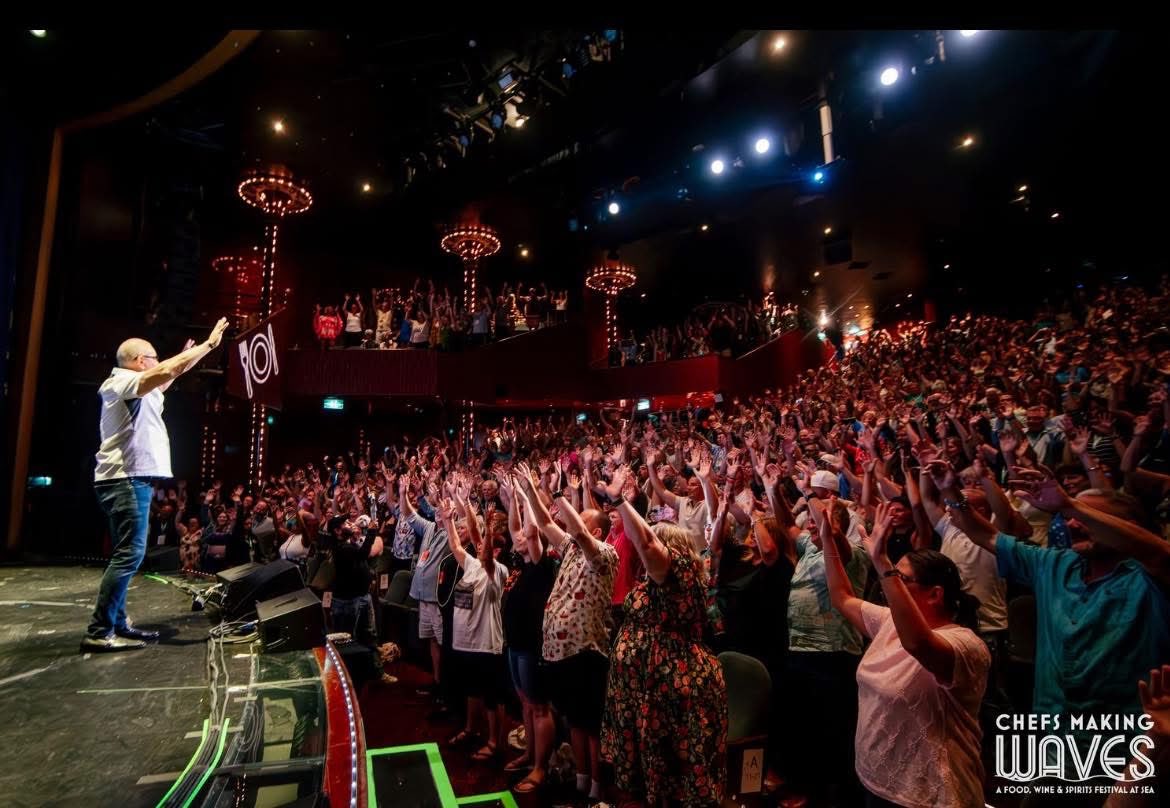 Just look at that crowd for RI Live on the Chefs Making Waves cruise. Another incredible experience!