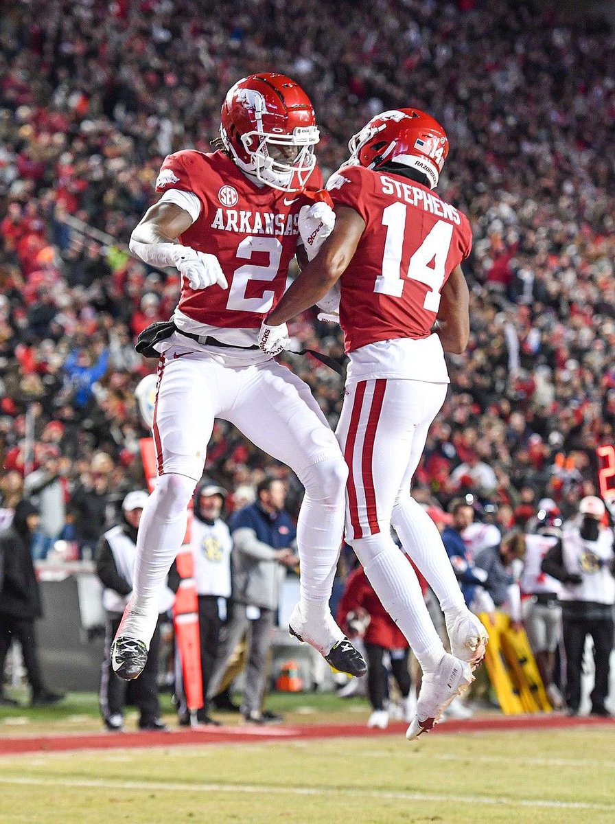 Lantonio Hill (@lantoniohill40) on Twitter photo MORE THAN BLESS TO SAY I HAVE GOT MY FIRST SEC OFFER FROM <a href="/RazorbackFB/">Arkansas Razorback Football</a> and thank <a href="/CoachBPetrino/">Bobby Petrino</a> SO MUCH FOR THIS OPPORTUNITY β€οΈπ€π <a href="/Ga_Gridiron/">Middle Georgia Gridiron β’οΈ</a> <a href="/coachsandsSSJ/">Solomon Sands Jr</a> <a href="/zay_cross/">Isiah Cross</a> <a href="/RecruitGeorgia/">Recruit Georgia</a> <a href="/TheRecruitz/">Recruit/Commitment Graphics</a> <a href="/PrepRedzoneGA/">Prep Redzone Georgia</a> Thank GodππΏ MORE THAN BLESS TO SAY I HAVE GOT MY FIRST SEC OFFER FROM <a href="/RazorbackFB/">Arkansas Razorback Football</a> and thank <a href="/CoachBPetrino/">Bobby Petrino</a> SO MUCH FOR THIS OPPORTUNITY β€οΈπ€π <a href="/Ga_Gridiron/">Middle Georgia Gridiron β’οΈ</a> <a href="/coachsandsSSJ/">Solomon Sands Jr</a> <a href="/zay_cross/">Isiah Cross</a> <a href="/RecruitGeorgia/">Recruit Georgia</a> <a href="/TheRecruitz/">Recruit/Commitment Graphics</a> <a href="/PrepRedzoneGA/">Prep Redzone Georgia</a> Thank GodππΏ