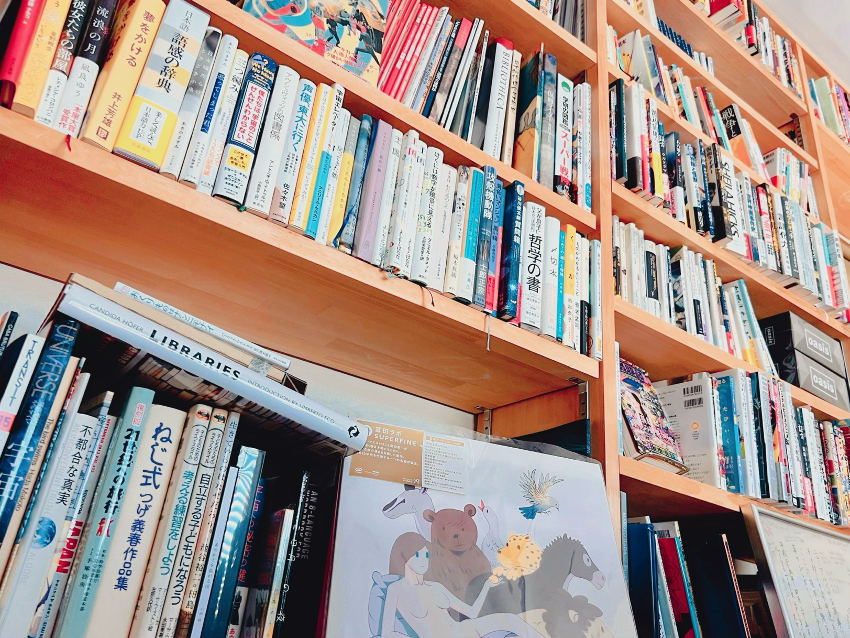 DAIWA HOUSE MY BOOKSHELF📚 #坂本真綾 さんの本棚を拝見
