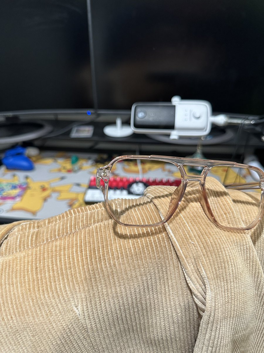 Did you love it? Did you hate it? Doesn’t matter, my jacket and glasses are back for more tomorrow.

#UNITEsFirstFieldReporter