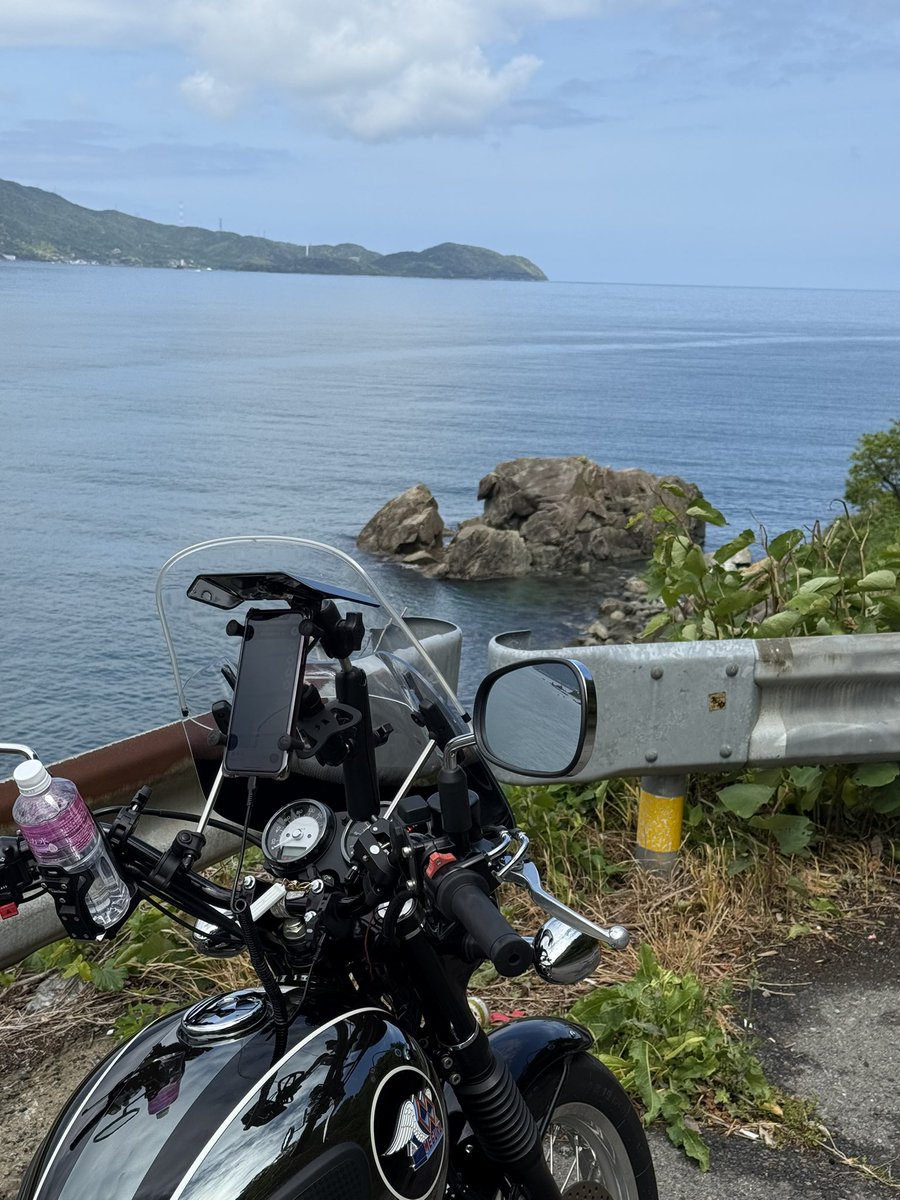 塩津から敦賀に抜けるまでは雨が降ってきて😭って感じだったけど、日本海側に出たら晴れてた❣️