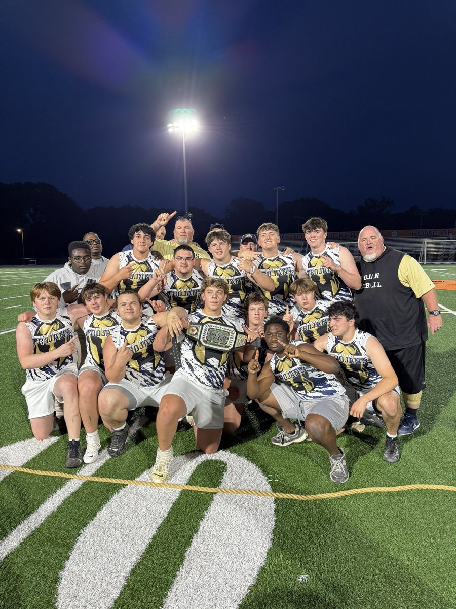 Touchdown Club Trench Wars Tonight! Midlothian Trojans finish 1st!!! #Family #TrojanPride <a href="/TrenchWarsRVA/">Big River Trench Wars</a> <a href="/VaPrepsRivals/">Virginia Preps</a> <a href="/CRF4Dan/">Danny Lewis</a> <a href="/804Varsity/">804 Varsity</a> <a href="/CoachCriz/">Gary Criswell</a>