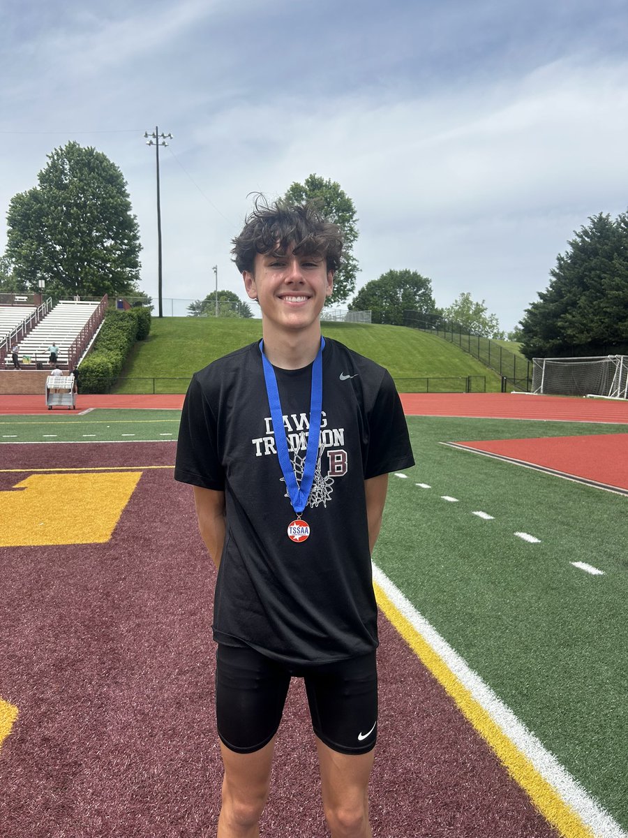 CooperJones_10's tweet photo. State Bound For High Jump‼️ @beardentrack_xc https://t.co/ksOVvpG94J