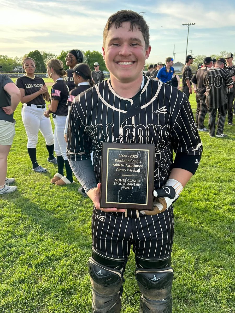 FW Rawlings Tigers 2025 (@fw_tigers_17u) on Twitter photo Cooper Hummel, <a href="/INTechBaseball/">Indiana Tech Baseball</a> commit, was presented the Monte Cowen Sportsmanship Award today at the Randolph County Tourney. The 2025 Senior also assisted in Winchester Community Falcons in winning back to back Championships. <a href="/CoachAlwine/">Brent Alwine</a> <a href="/cooper_hummel28/">Cooper Hummel</a> Cooper Hummel, <a href="/INTechBaseball/">Indiana Tech Baseball</a> commit, was presented the Monte Cowen Sportsmanship Award today at the Randolph County Tourney. The 2025 Senior also assisted in Winchester Community Falcons in winning back to back Championships. <a href="/CoachAlwine/">Brent Alwine</a> <a href="/cooper_hummel28/">Cooper Hummel</a>