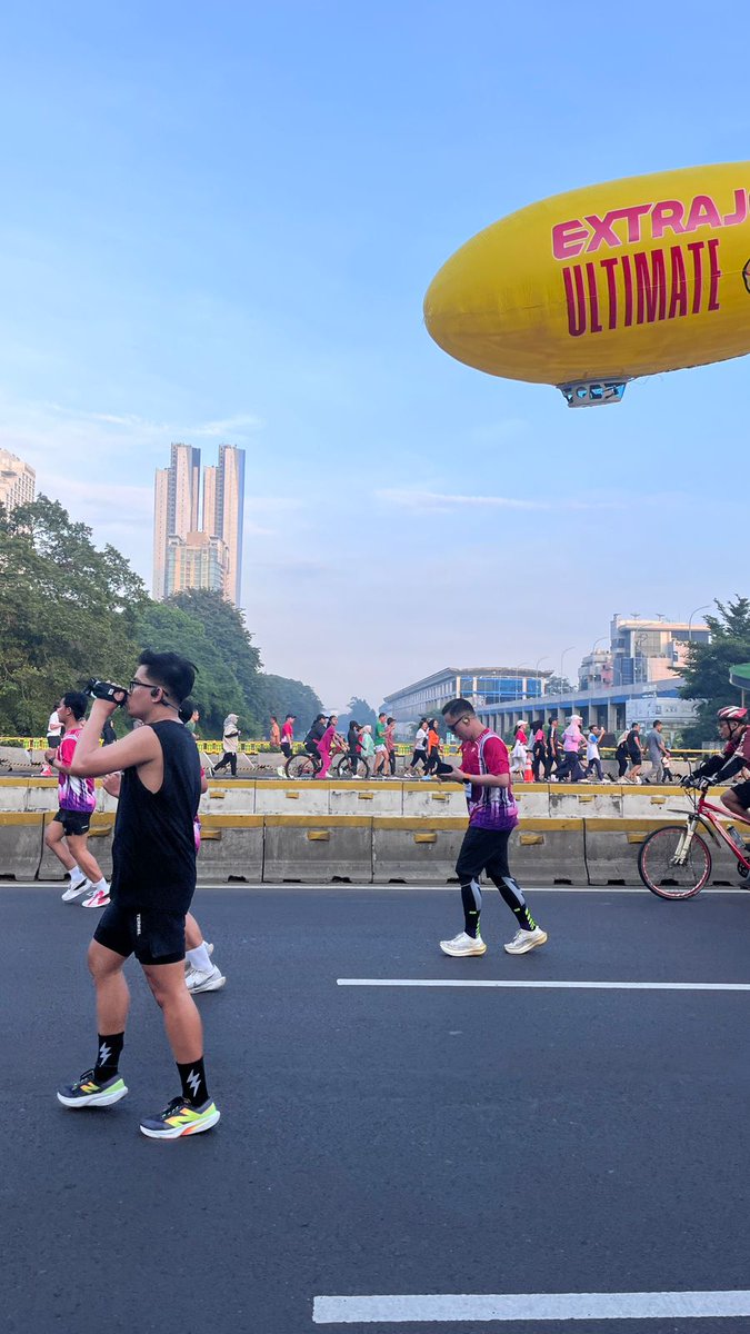 wulan830's tweet photo. Siapa yang Uda di GBK nih, ada yang Deket balon extra Joss ultimate gak yah, 
#ultimate https://t.co/DMNKxIY1PX