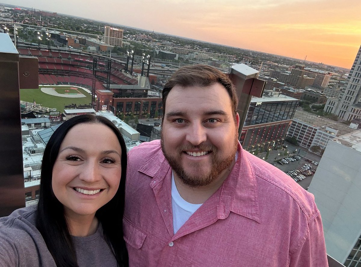 We ventured out and checked out downtown STL! ❤️