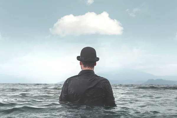 «No es lo que te sucede, sino cómo reaccionas a ello es lo que importa».

— Epicteto