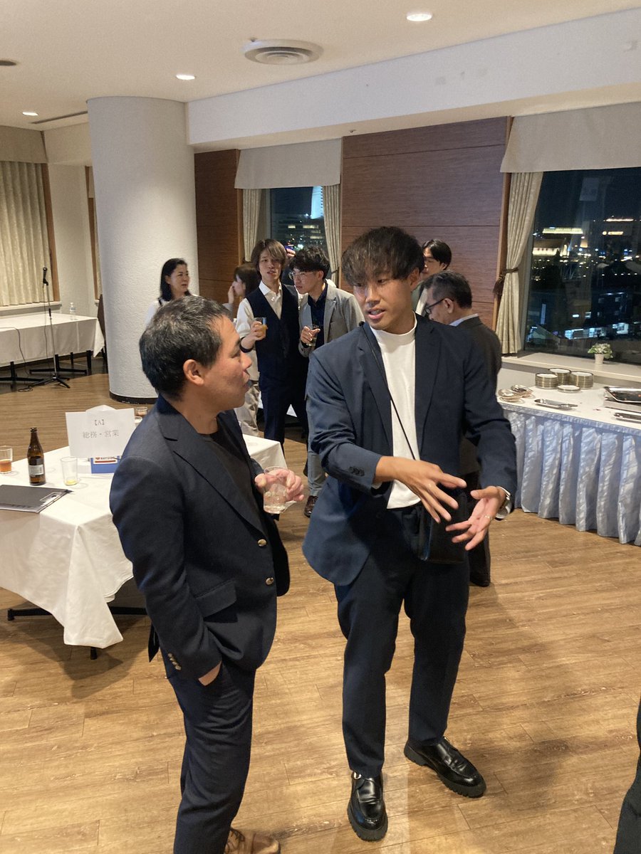 DaimatsuAthlete's tweet photo. #大松運輸 2025年年度総会
#アスリート社員 も多く集まり、コミニケーションのいい機会でした🙇‍♂️
土日の大会出場社員は残念ながら不参加、次の機会にまた全員で集まれる機会を作ります✨
#どっちが大海でどっちが大地
#アスリート採用
#新卒採用
#中途採用 https://t.co/IQor3nRVJD
