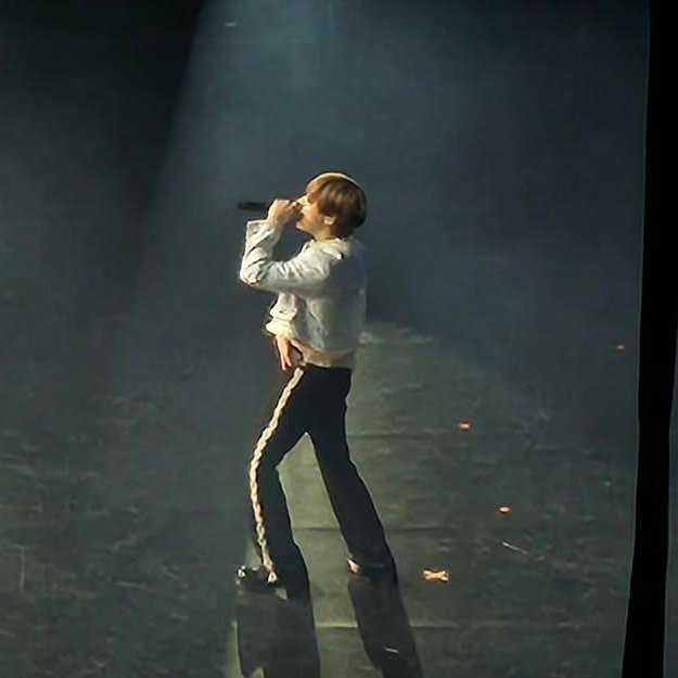 prfsljinkilover's tweet photo. if you told 11 year old me i would be seeing two of my favorite people within 3 months of each other, i would have laughed. this is a dream i never thought would come true. i will never forget these moments ever. thank you taemin and jinki. i love you both so dearly. 🥰🥹🫂🙌 https://t.co/hBQrCLgewC