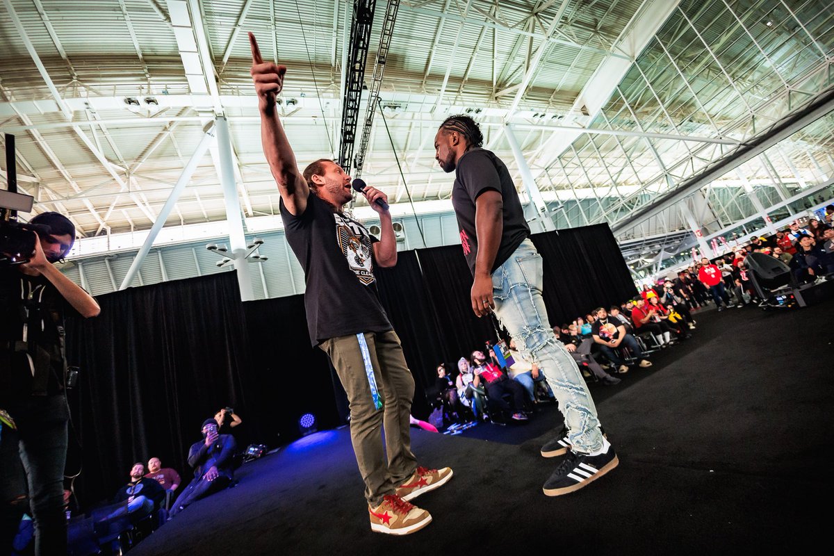 liquidjulzz's tweet photo. took fun photos today
#PAXEast2025 #PAXArena https://t.co/uBkdOKOm2C