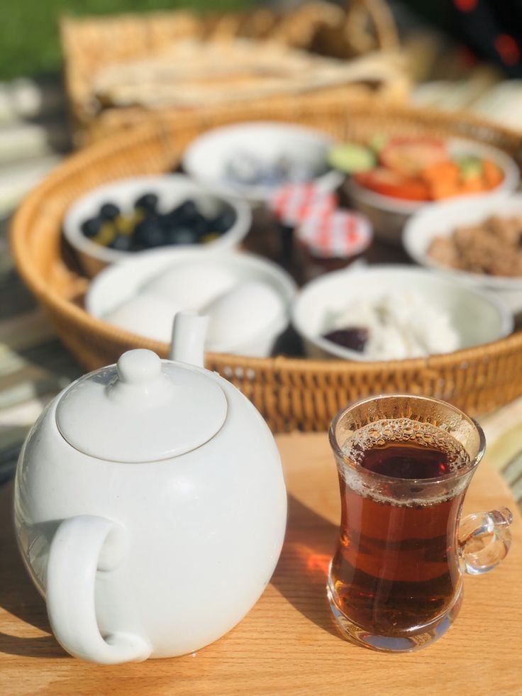 #صباح_الخير أما بعد :
"صباحك ليس هدية من الزمن، صباحك صنيعتك أنت، اصنعه كما تشتهي، كما يليق بقلبك"