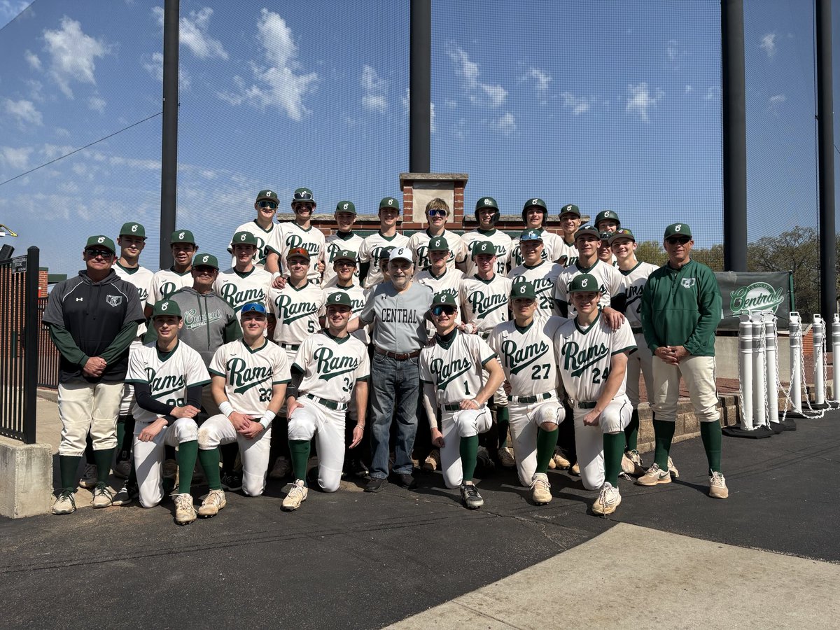 A tremendous honor having 1963 Grayslake Graduate and a veteran who served our country in Vietnam Jim Grady at the game today. Thank you for coming out. Jim picked a great day as we bested Libertyville 6-4 in front of a large Saturday crowd. Gotta love Saturday home games.