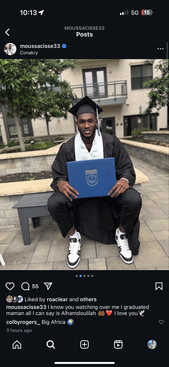 Here are some pics of former Memphis Tigers Tyrese Hunter, Ragi Phillips, PJ Carter, Nicholas Jourdain and Moussa Cisse graduating from the University of Memphis this weekend. (via IG)