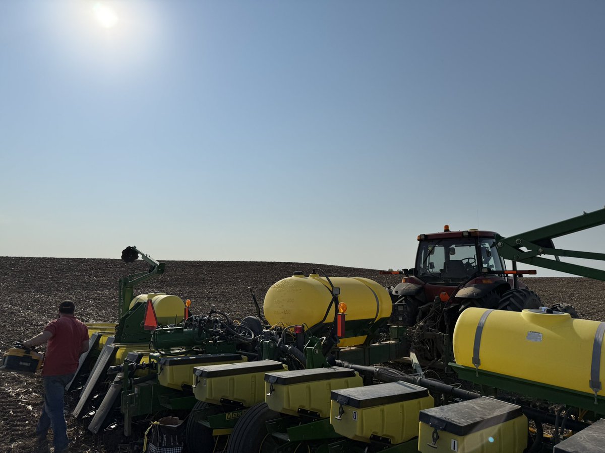 Soybean plot is in as well! Some new #xtendflex varieties to have a look at! Always learning something with on farm trials !