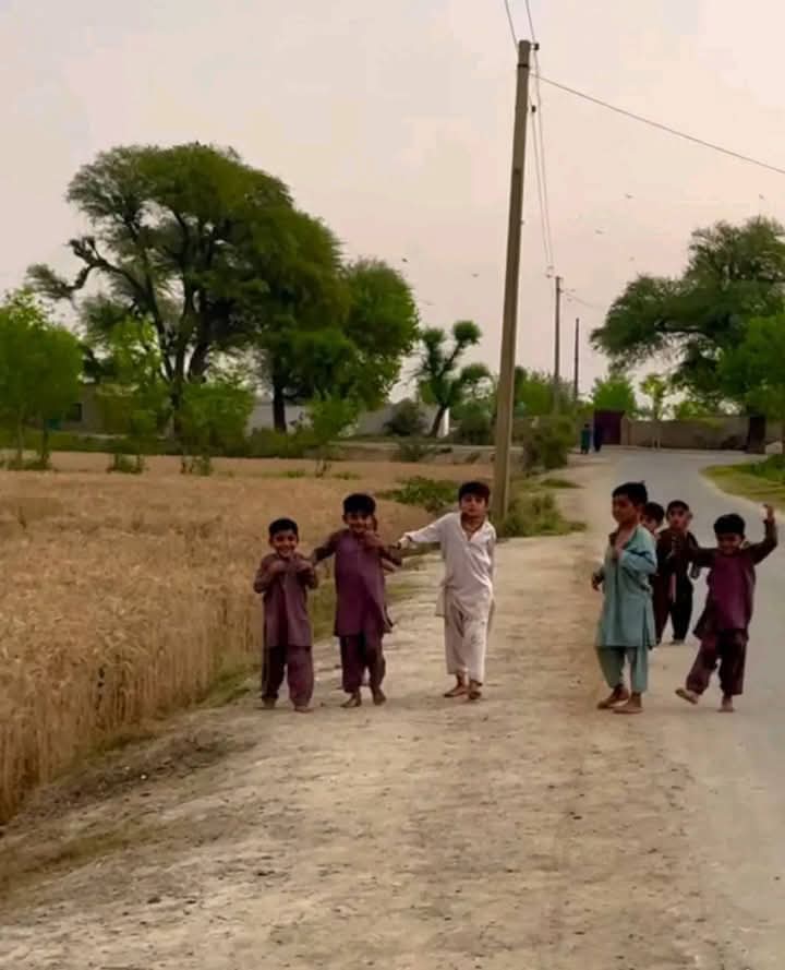 یہ دور کتنا اچھا تھا نا ۔۔۔۔۔۔
صبح بخیر ۔۔۔
