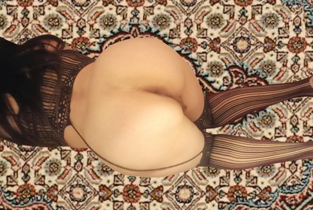 Nuestro tapete del amor 💓 , ¿gustan? 🍑♠️🤘🏻