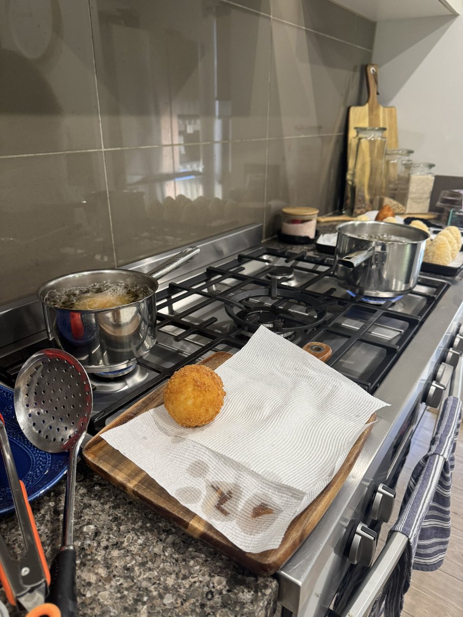 mieks 💫 tweet media