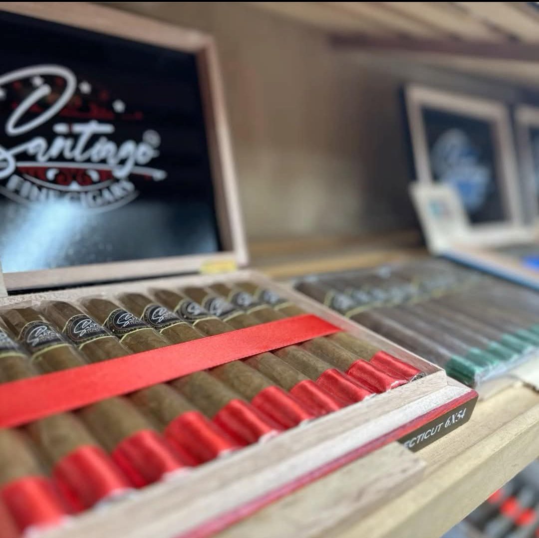 Visita santiagocigars.com