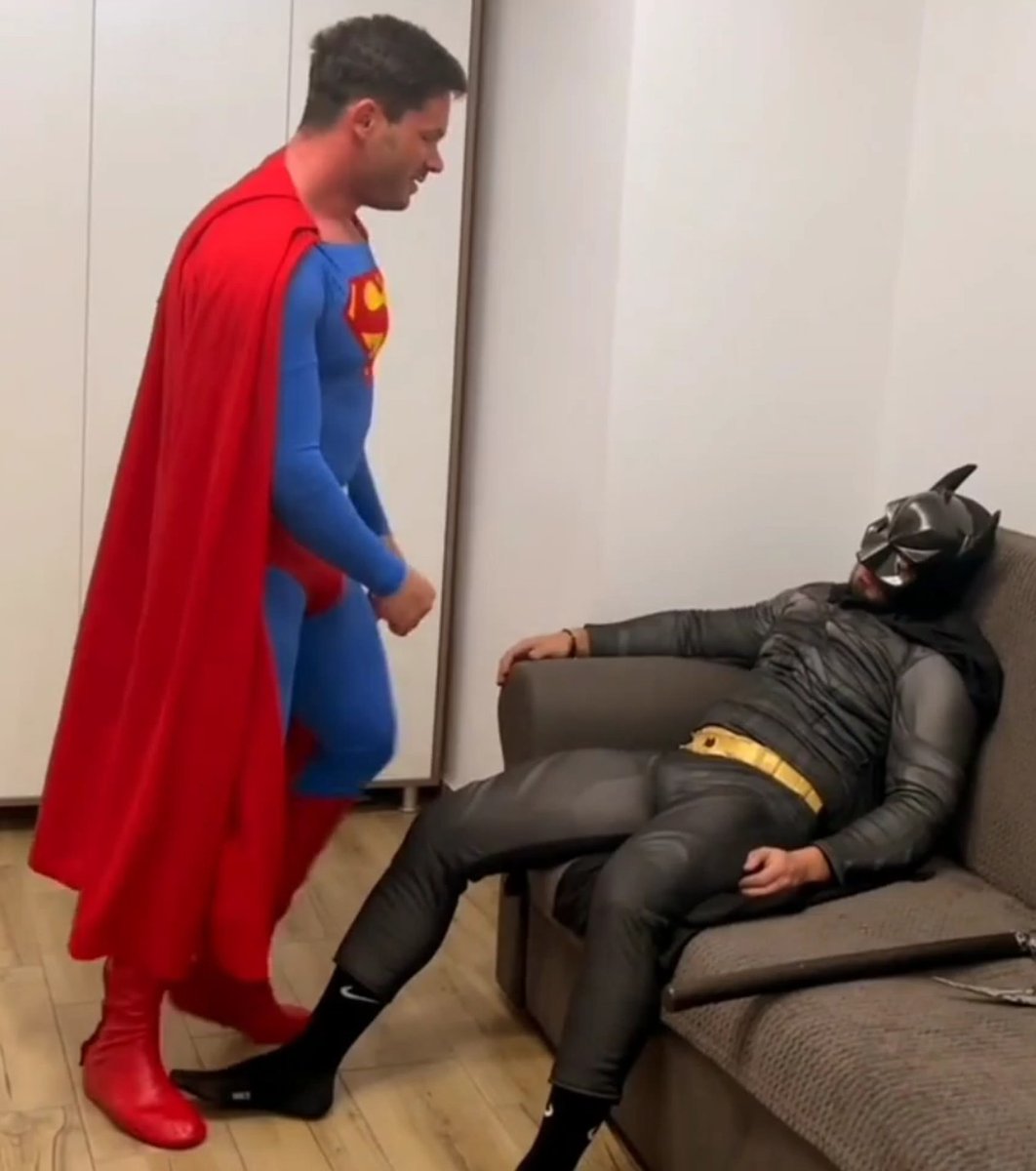Man90B's tweet image. This time Batman was no match for the angry Superman...

@MasterLukCage1 &amp;amp; @Dark2DuoX are 🥵🤤🔥 heroes

#batman #batbulge #batmanbeaten  #herointrouble