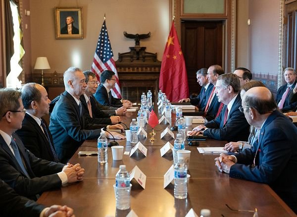 🚨 BREAKING : *TRUMP SULLE TRATTATIVE CON LA CINA: MOLTE COSE DISCUSSE, MOLTO ACCORDATO
*TRUMP: RICOSTRUZIONE TOTALE NEGOZIATA CON LA CINA IN MODO AMICHEVOLE