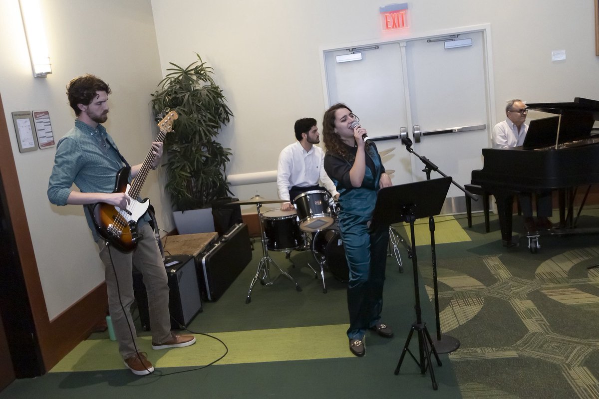 EngineeringUSF's tweet image. 🎓🔧 Congratulations to our newest engineers!

USF College of Engineering – Spring 2025 Induction into the Profession 💚💛

View all photos here: flic.kr/s/aHBqjCdJVp

Proud to welcome you into the field! 🤘🐂

#USFEngineering #Induction2025 #BullsEngineer #OathOfTheEngineer