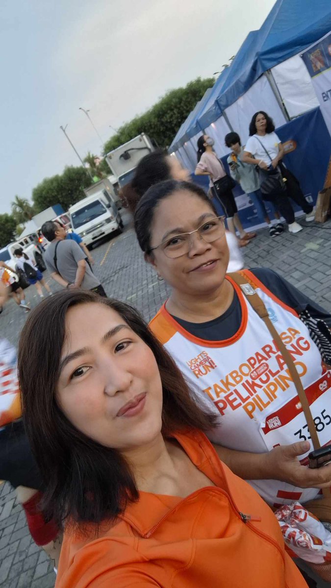 CoronaGirlie's tweet image. After 6 years nakabalik ulit mag #funrun Thank you @mommyei0316  @FriendsForAlden and nice to meet you sis @KathDen4life 
#3krun
Run for a Cause

@aldenrichards02  @myriad_events  @myriad_corp 
#LightsCameraRun
#MowelfundxMYRIAD
#ALDENRichards
ALDEN Goes The Distance