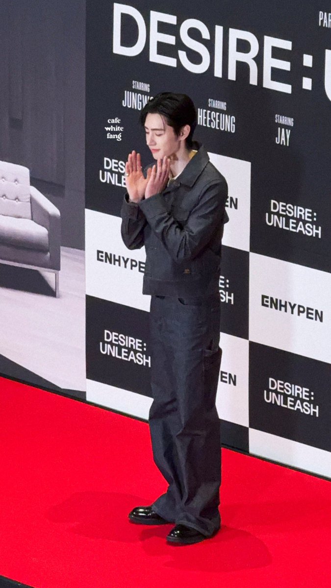 흰 tweet media