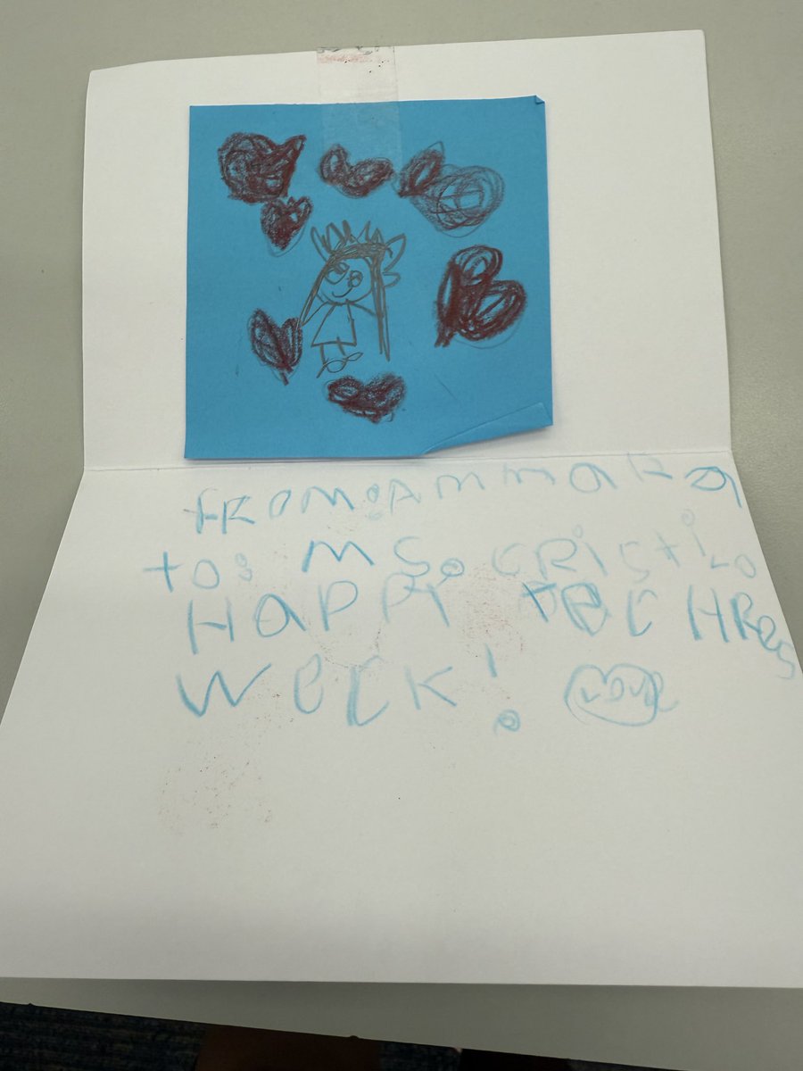 SESSharkLibrary's tweet image. A few notes during teacher appreciation week that touched my 🥰heart.  Thank you ⁦@schmalzsharks⁩ ⁦@katy_libraries⁩ ⁦@kfoxfix⁩ I am happy to be and love ❤️ being your school librarian.