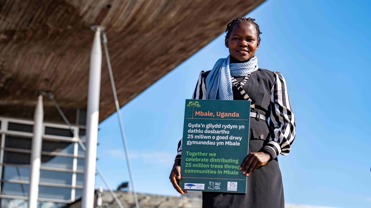 So proud to share that Deborah Nabulobi has been elected as Women’s League Chairperson for her village 🙌

Next step, standing for councillor at sub county level in August 

Deborah visited 🏴󠁧󠁢󠁷󠁬󠁳󠁿in March where she spoke of her dream to represent women and tackle climate change 💚