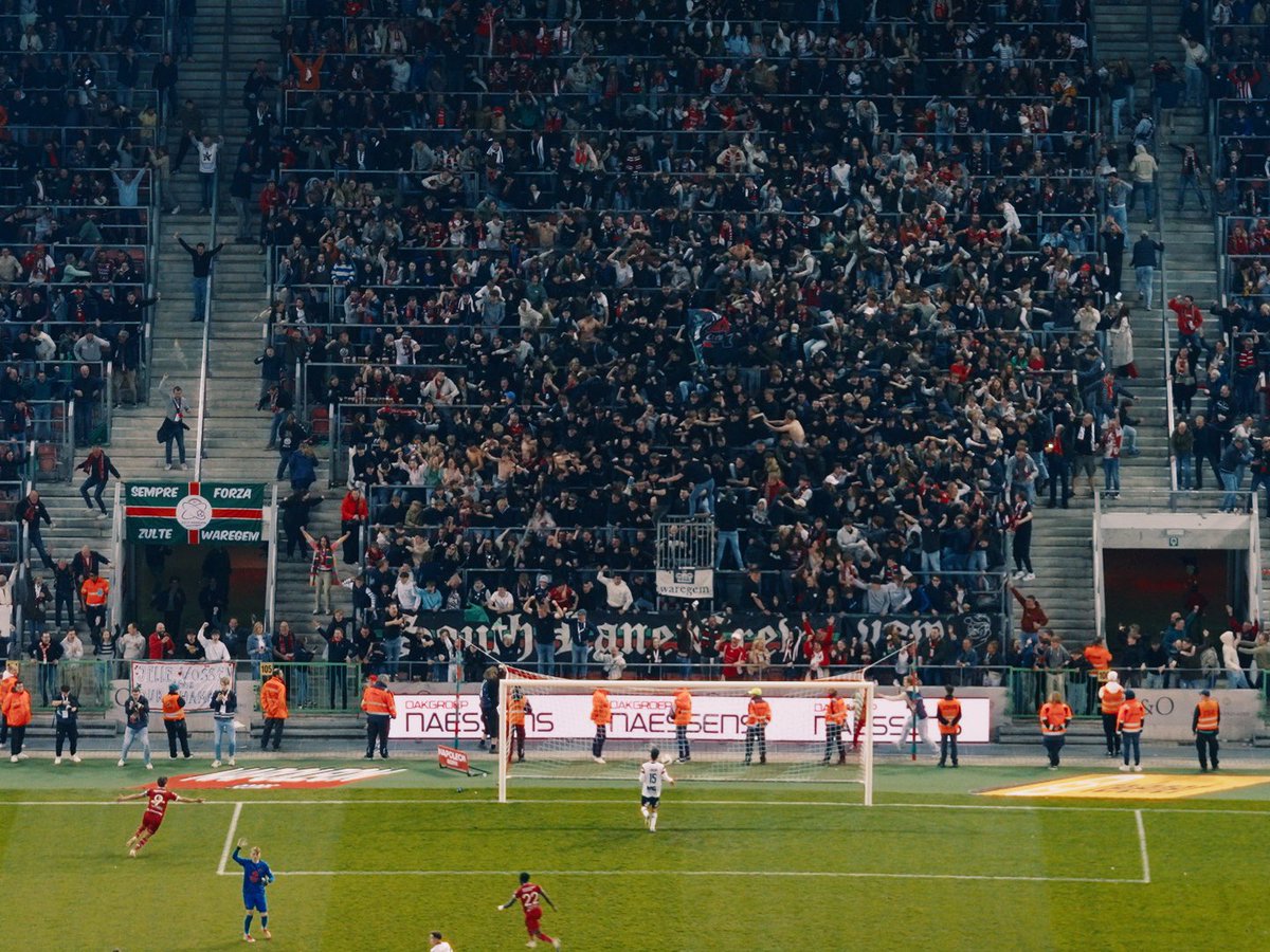 Vanavond de derde en laatste aflevering van ‘Boerenjaar’. 🥹

<a href="/esseveeofficial/">SV Zulte Waregem</a>