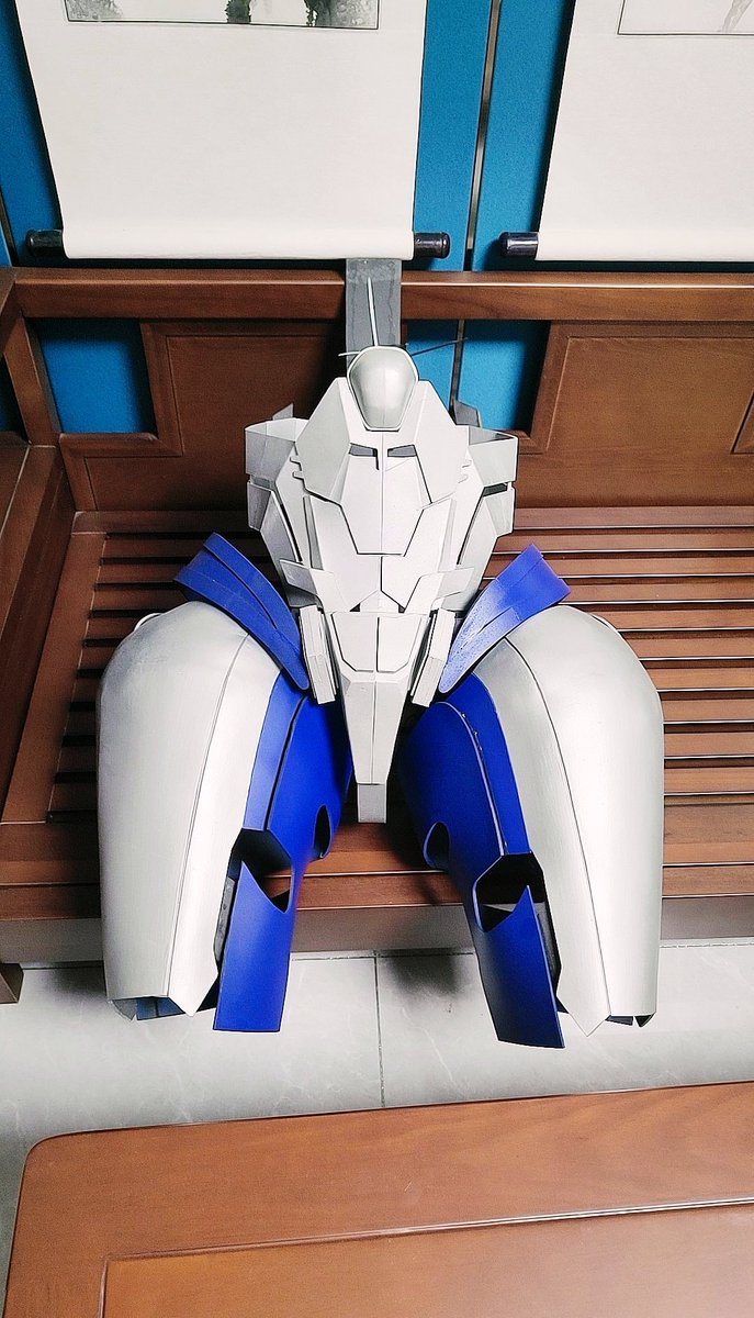 We found this masturbator cup in Megatron's office👀💦

#megop #Transformers #transfor