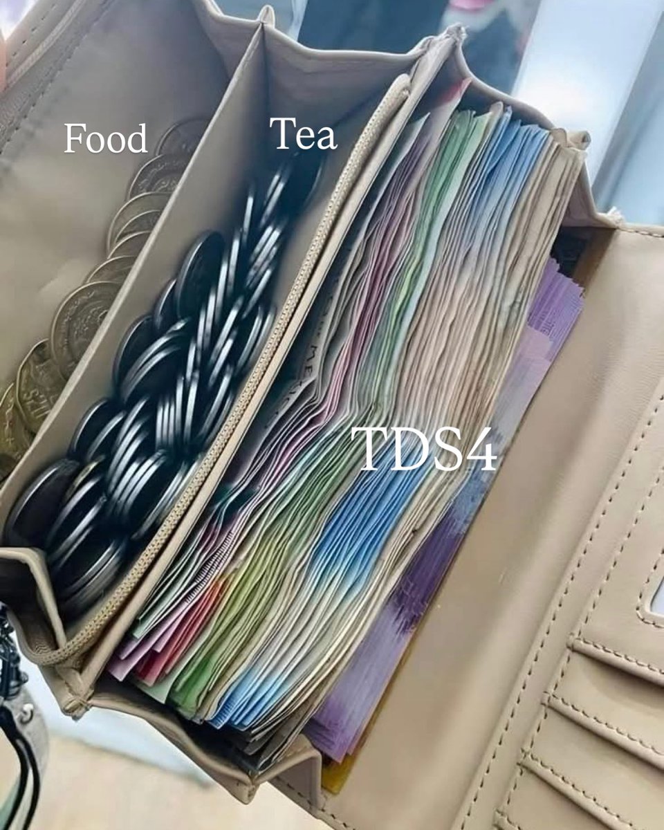 나나 (@23thursdaegirl) on Twitter photo 