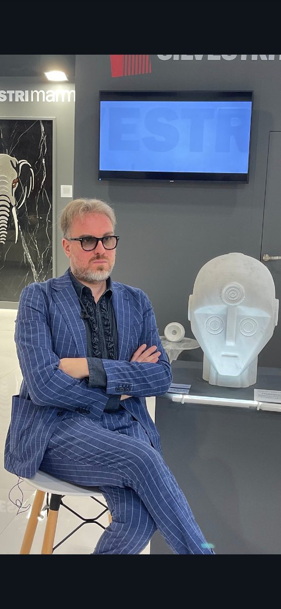 #PrimitiveRpbot with the creator #MARCONDIRO at #Verona #Marmomac  2024 #SILVESTRIMarmi space