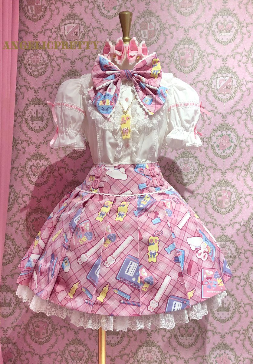 ✨New Arrival✨ ♡ティアラレースはしごリボン付け袖ブラウス ♡シロ