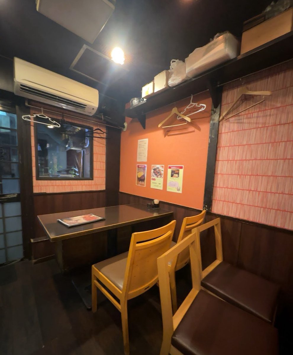 スーツ姿で鰻を食べたCSO様😆