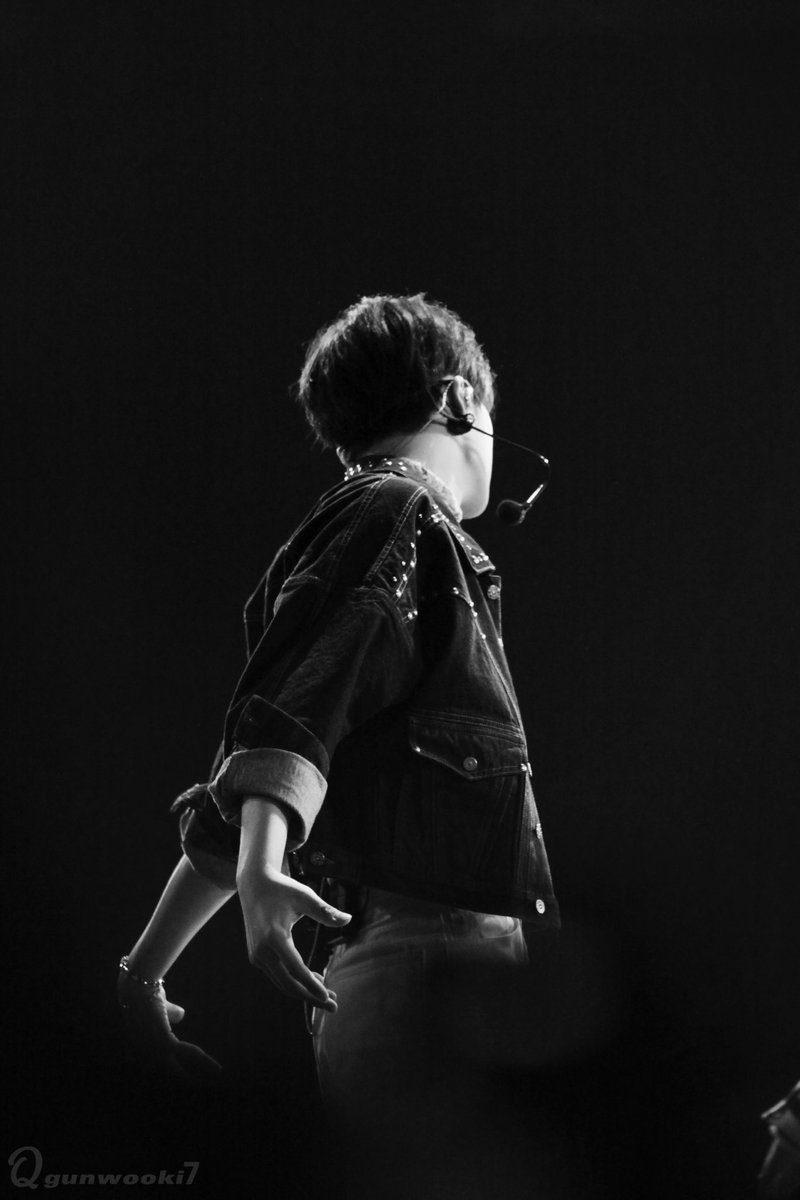 250509

#박건욱 #PARKGUNWOOK #朴乾旭 #パクゴヌク 
#ZEROBASEONE #ZB1 #제베원