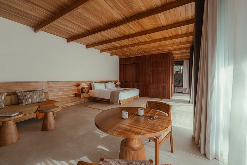 designboom's tweet image. .@StudioSaxe brings contemporary 'rio perdido' bungalows to #costarica’s lush wilderness 🌳 designboom.com/architecture/s…