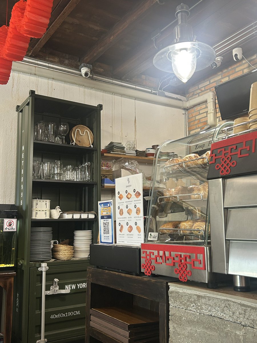 summerinjulyyy's tweet image. 👩🏻‍❤️‍💋‍👩🏻🧶 11 / 05 𓂃 ꒰ 𝓓ay 𝓸𝓯𝓯 ꒱ ✿˒˒🍨

｡｡｡วันนิ้้มาเทียวแบบม่ายมีแพลนน น เติมไฟฟด่วยของอร่อยทีชอบบ ! !😋 ไอเลิฟชิโอะปังทีปุ้ด🥐 andๆ ๆ I ♥️ 𝓜atcha เดินtalk at ย่านเมืองเก่า + ขับรถปัยเรื่อยเรื่อย🛵💨 ฟิรรสิบดาว ว⭐️⭐️
˗ˏˋ #juli3witdiary 🫐