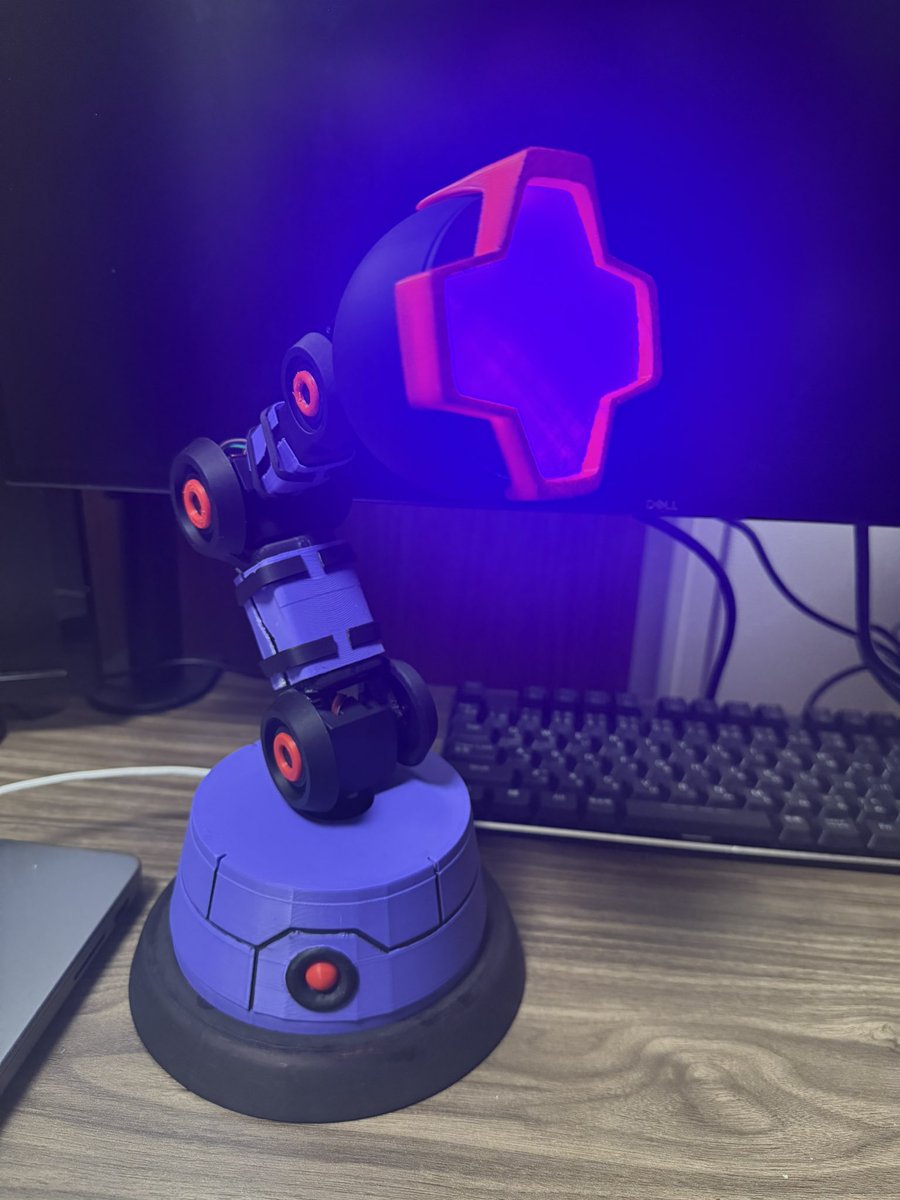 今週はジークアクスにリックドムが出てきたので、リックドム風スタンドライトを作りました。ライトの色は自由に変えれます。#リックドム #ガンダム #ジークアクス #GQuuuuuuX