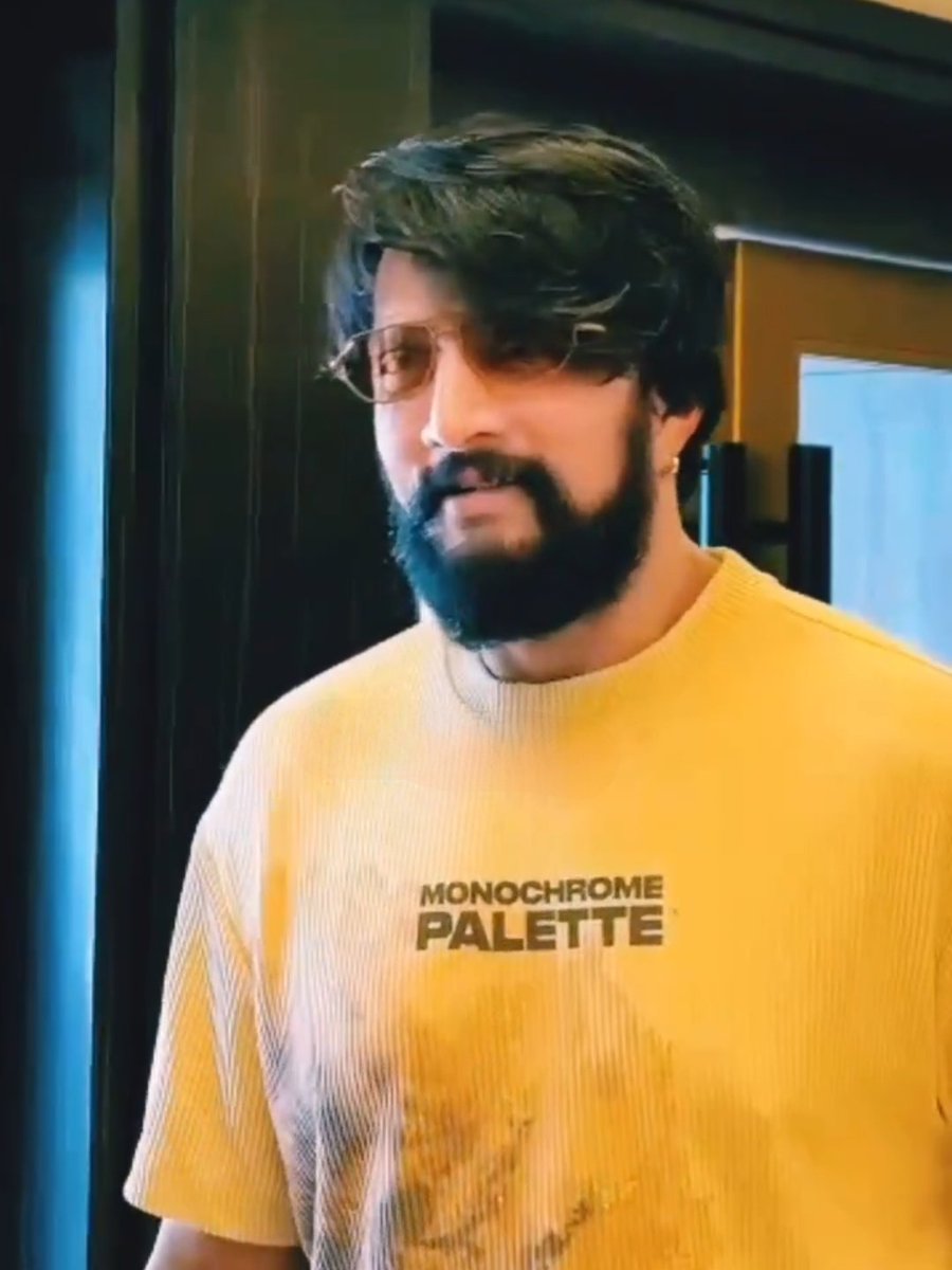 pranooth_mp's tweet photo. Latest clicks of @KicchaSudeep 🔥

@anupsbhandari Anna Cooking Something Special 👀

#BRBFirstBlood #KicchaSudeep https://t.co/ep2kqgLNcz