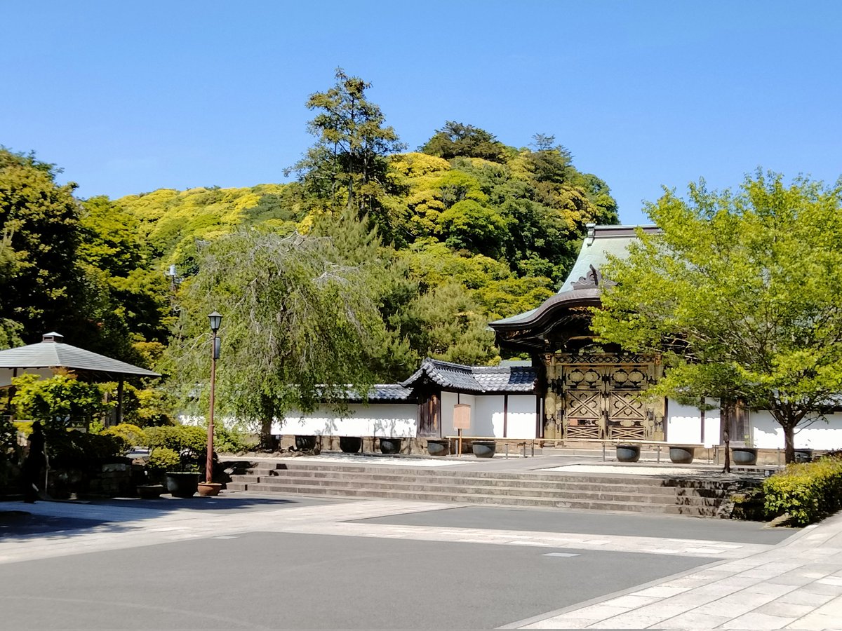 Transfer_garaxy's tweet image. 北鎌さんぽ
いつものプーチでランチ
いつもの建長寺でのんびり
そして昼寝
晴れた日の何とも贅沢な時間