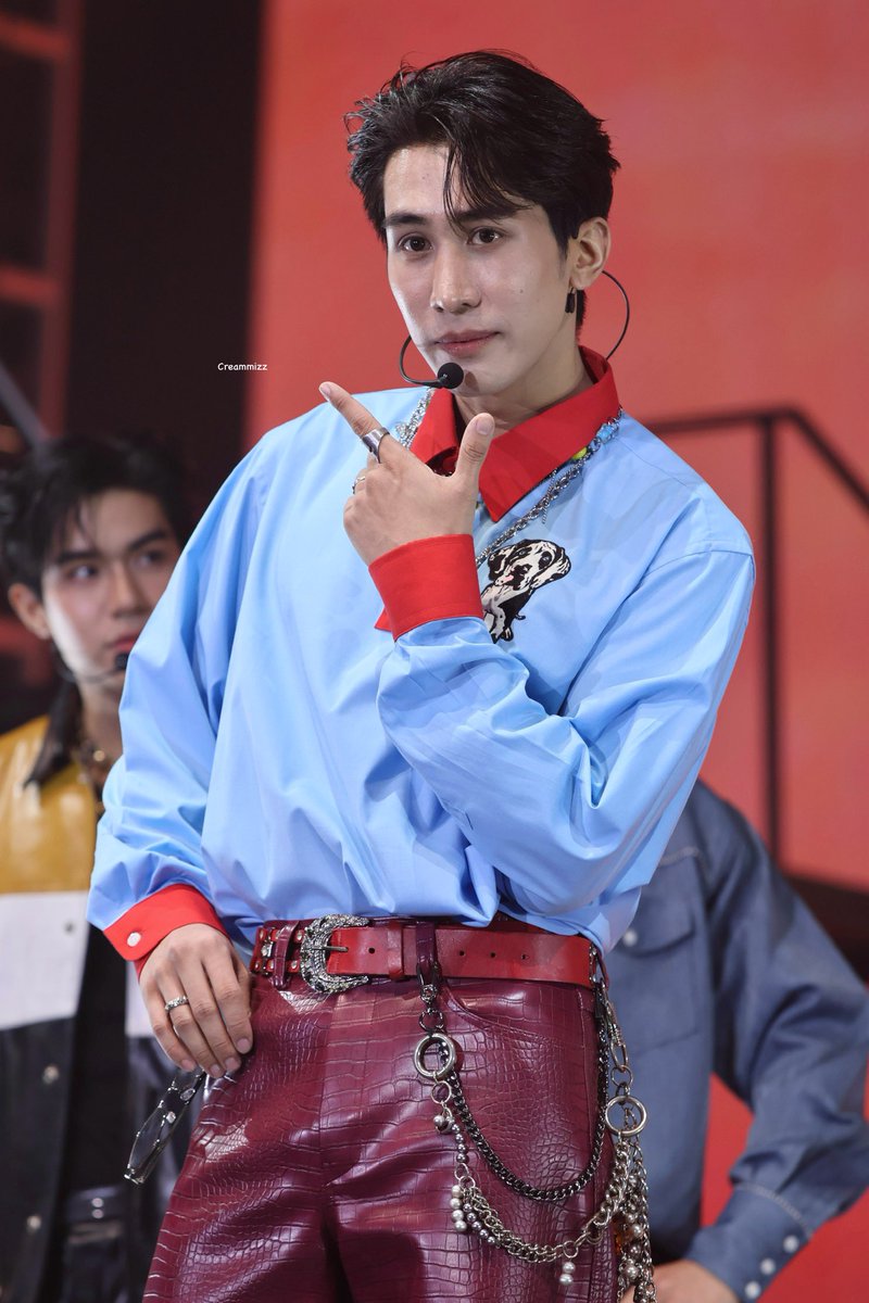 Creammizz's tweet image. The gang Snap 😊

POOMPPS 1ST BD FANCON             
#SnapProject #Tawannawin
#โอห์มไง #OhmThitiwat
#Guidekantapon #Atomnathaphop
#POOMVILLABD2025