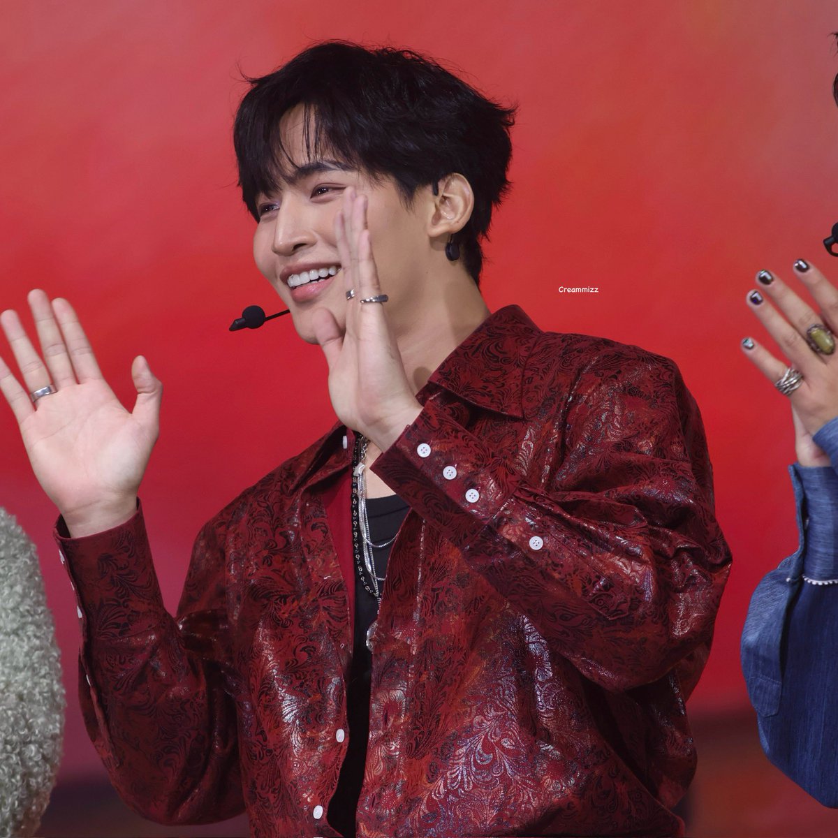 Creammizz's tweet image. The gang Snap 😊

POOMPPS 1ST BD FANCON             
#SnapProject #Tawannawin
#โอห์มไง #OhmThitiwat
#Guidekantapon #Atomnathaphop
#POOMVILLABD2025