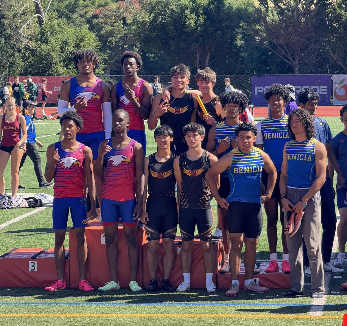 NCS League Finals
11.18 100m - 6th overall
22.52 200m - 3rd overall
2nd place 4x1
4th place 4x4 (with alternates)
<a href="/tthongmee/">Thomas Thongmee</a> <a href="/CoachVaish/">Vaishnav Siddapureddy</a>