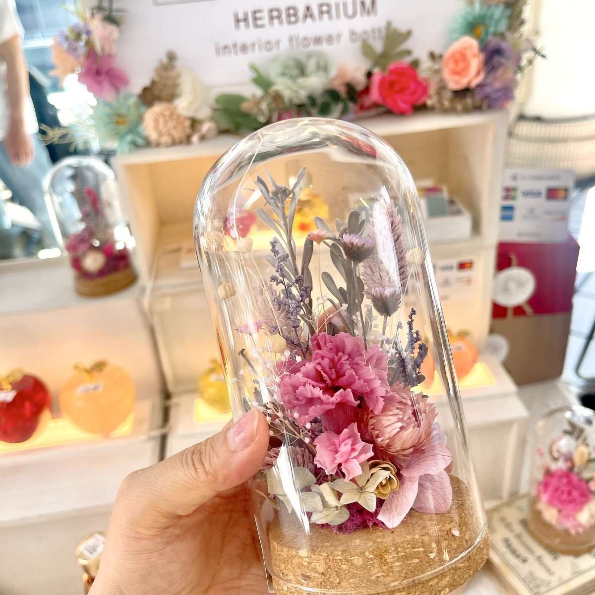 今日は晴れマルシェに出展してます！
会場は【横浜ベイクォーター3F ゲート広場】
お天気はバッチリだけど…29℃って！暑いって！
でも元気に11時〜17時までお待ちしてます！

お近くの方はぜひふらっと立ち寄ってくださいね〜！

#横浜ベイクォーター #晴れマルシェ #マルシェ出展　#母の日ギフト