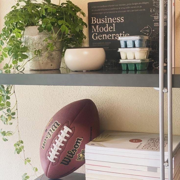 ✨The Father’s Day Collection is almost here, with great bundles for the special dads &amp; father figures in your life. Releasing May 12th!✨

👔 Father’s Day Bundles

⭐️Get prices &amp; Shop Father’s Day Collection here ➡️

jojojensens.scentsy.us/shop/c/26652/f…

#fathersday #giftsforhim #dadsday