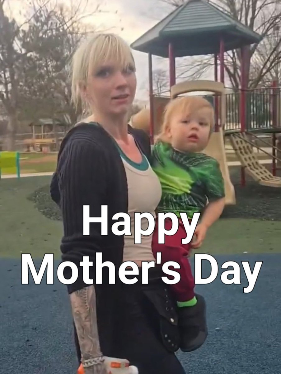 <a href="/no_one_quits/">Doochebag</a>