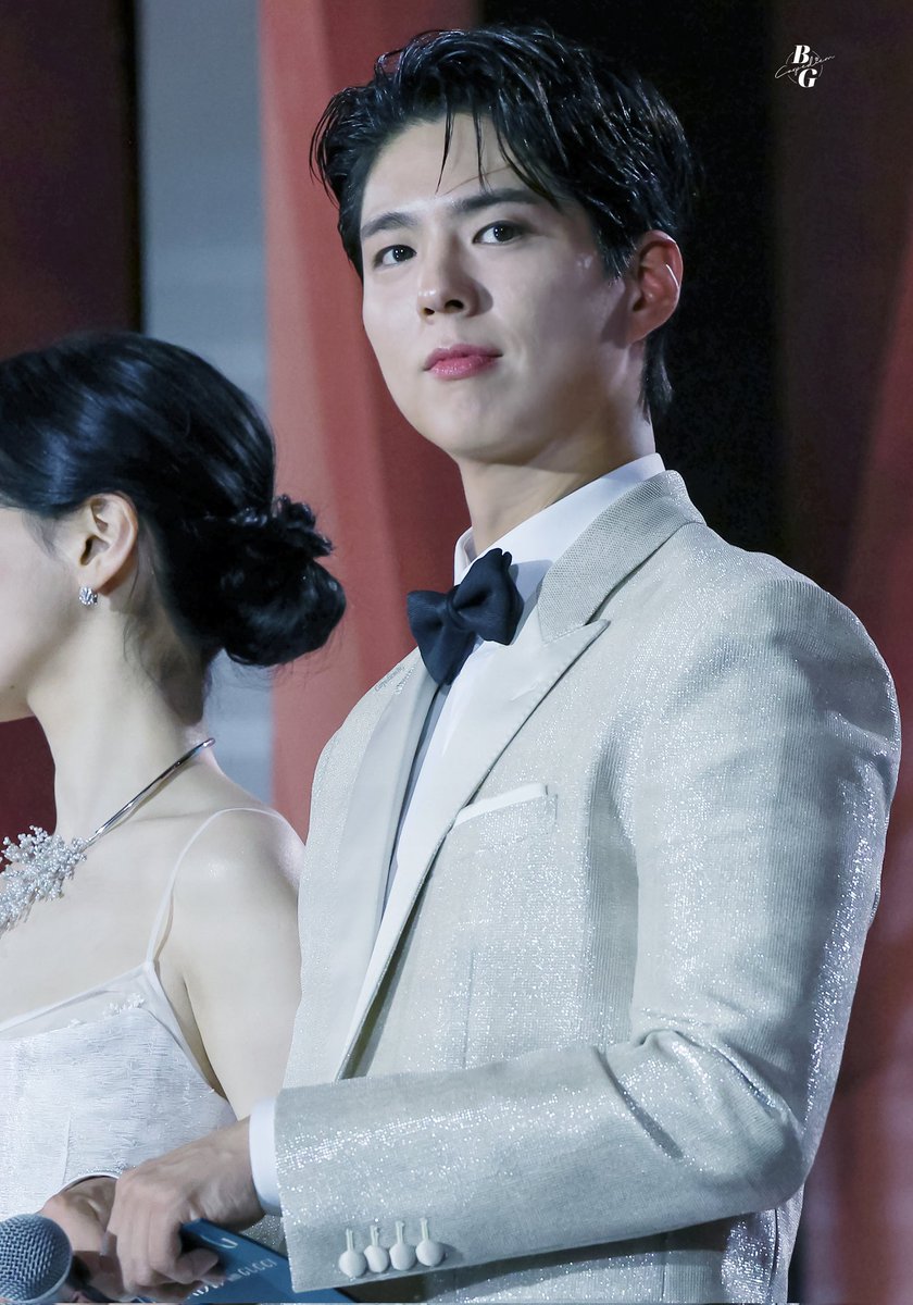 CarpediemB616's tweet photo. 250505 #백상예술대상 #박보검
심장이 멎는 순간 🫅🏻😶‍🌫️
@BOGUMMY ✨️
#ParkBoGum https://t.co/3LujqvQX3R